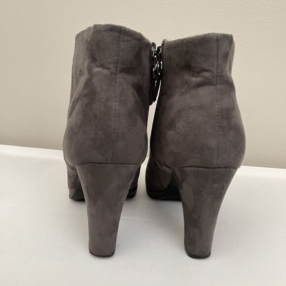 Rampage Heels Ankle Booties Womens Size 9 Benzley Shoes Boots Dark Gray Suede - Picture 4 of 10